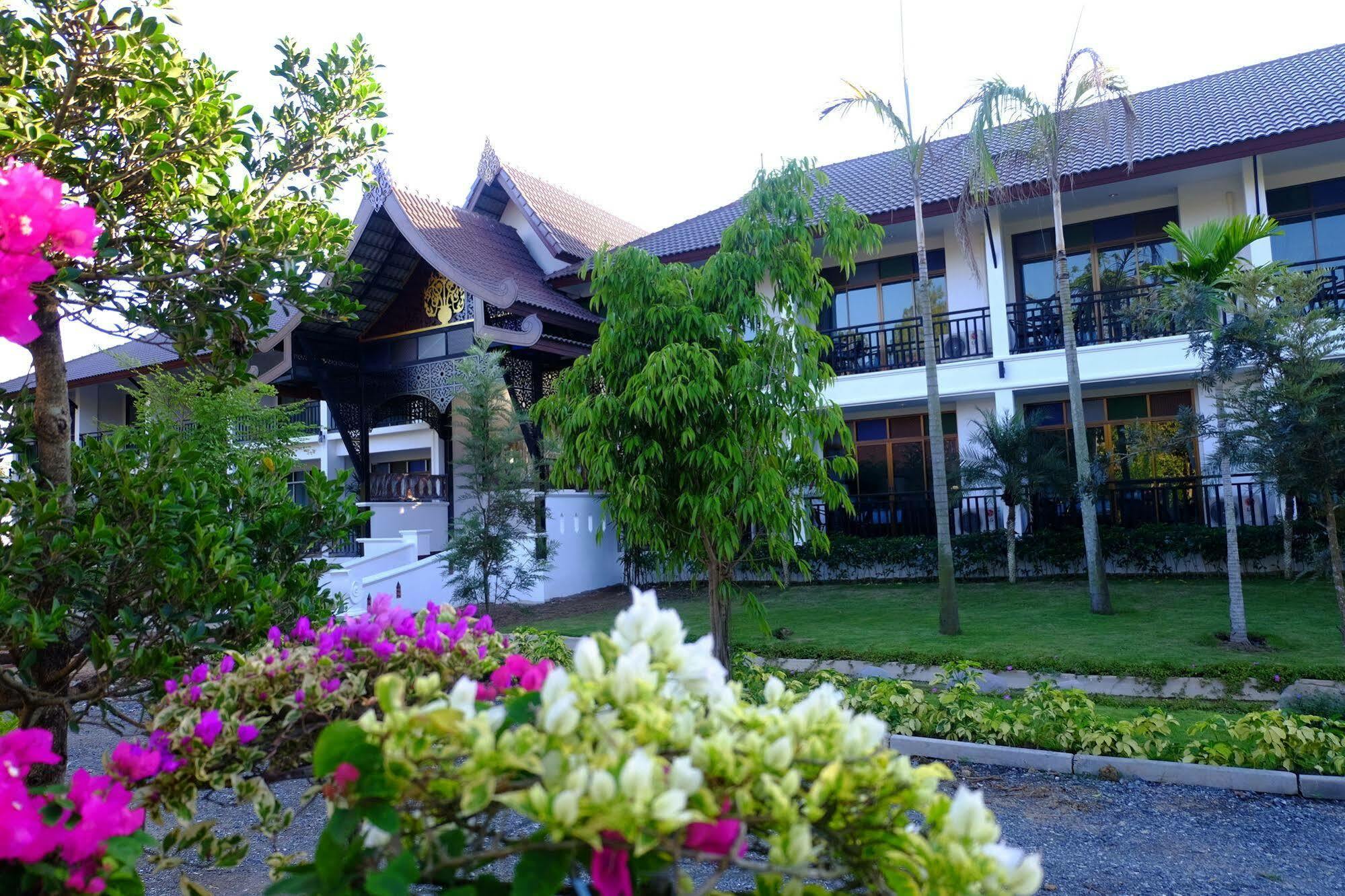 Radateeree Resort Chiang Mai Exterior foto